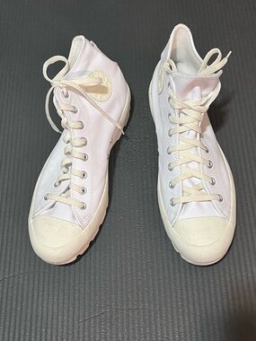 Converse Custom Winter High-Top Leather Waterproof Sneakers in White